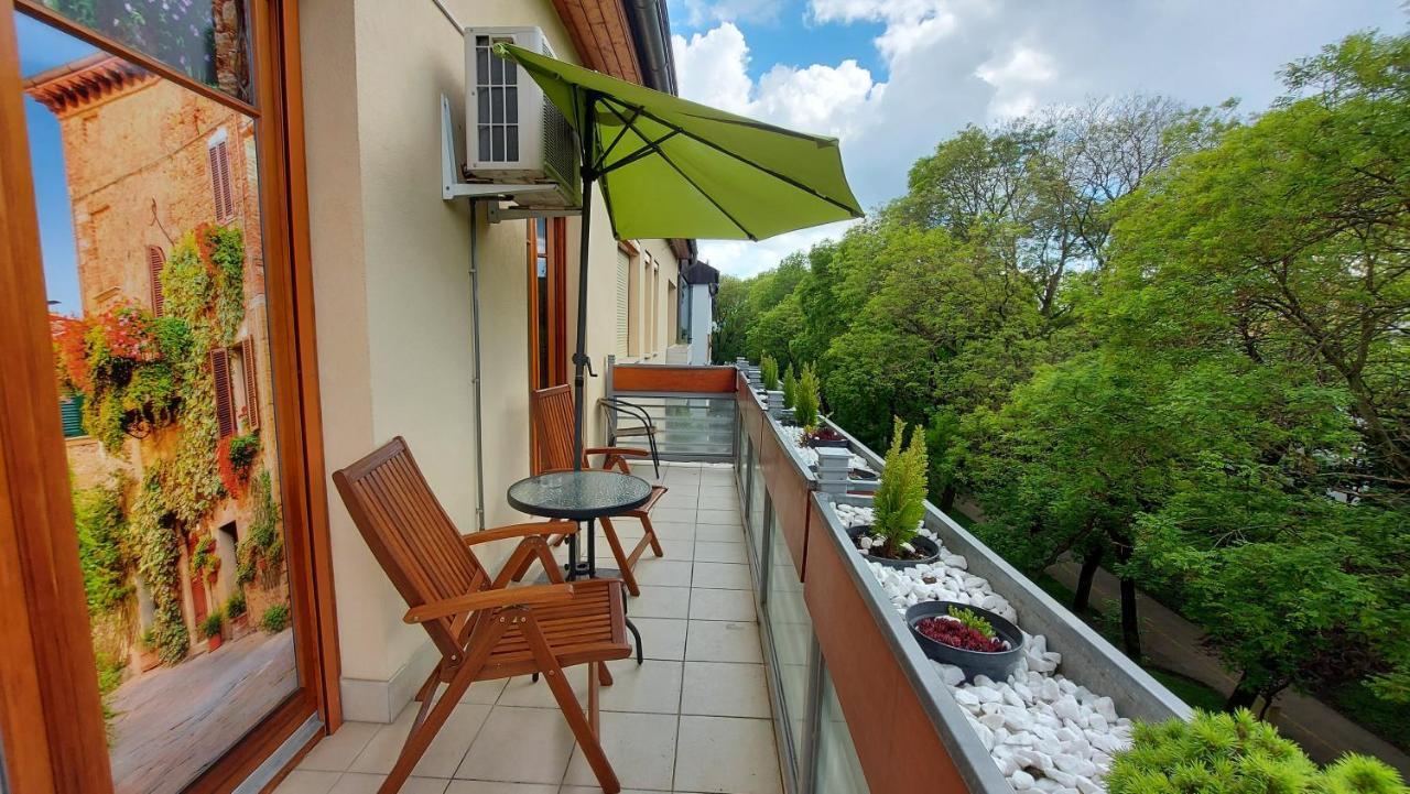 Sunny Loft Kecskemet Kecskemét Exterior photo